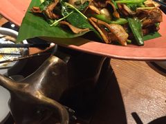 -云海肴·汽锅鸡·云南菜(天山百盛优客店)