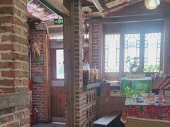 -闯关东东北农家菜(崂山石老人店)