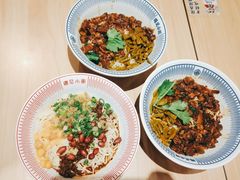 -遇见小面(站西路店)