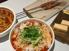-谷丽羊肉串·新疆鲜货烧烤馆·清真·夜宵(长沙首店)