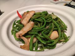 小炒云南刀豆-炆艺乳鸽·煲仔饭大排档(望京来广营店)