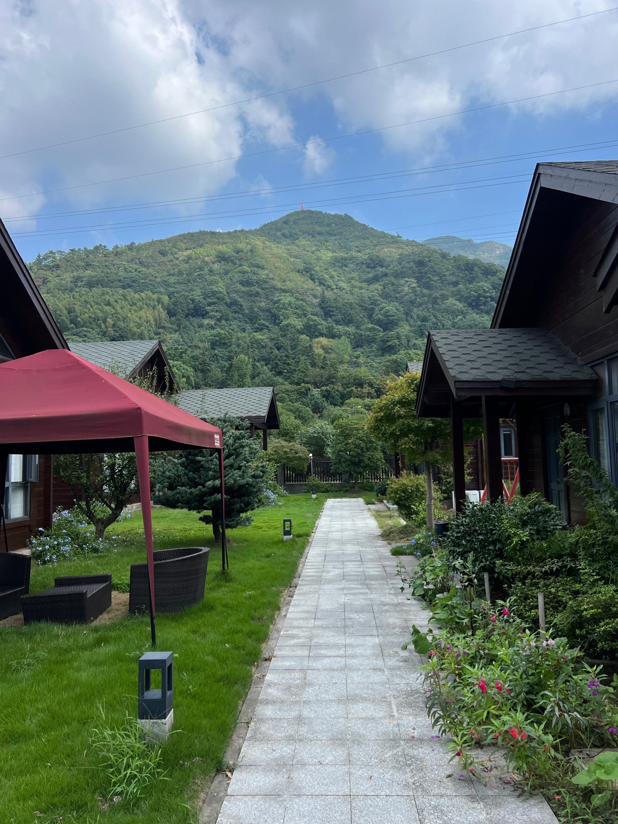 金娥山下的独栋小民宿