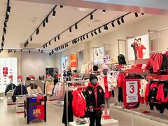 -王府井奥莱临潼小镇(临潼店)