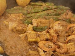 -田家大院东北农家菜铁锅炖(西安总店)