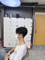 -藤野造型烫发染发