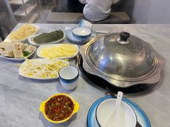 -光头药膳鸡(莱茵小镇店)