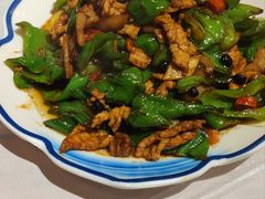 -霄汉牛三鲜湖北砂锅菜(万松园2店)