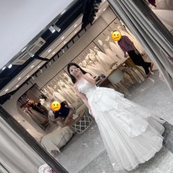 -不晚国际婚纱礼服