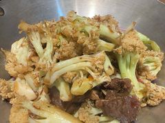 -黄泥岗·地道湖北菜(奥特莱斯店)