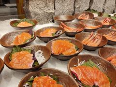 -钱小奴海鲜自助黑金店(杭州滨江龙湖店)