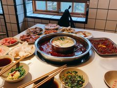 -岗上渣渣老火锅(两路口店)