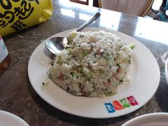 咸肉菜饭-东滩湿地公园观海楼餐厅