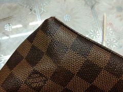 -京伟修鞋洗鞋奢侈品皮具护理店