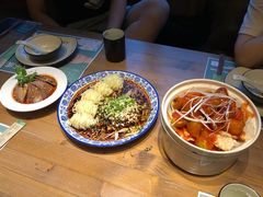 -临界音乐酒馆·小龙虾·江湖菜(华熙LIVE·鱼洞店)