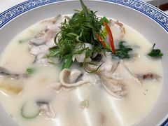 翡翠浓汤浸鲈鱼-中国大酒店·食街