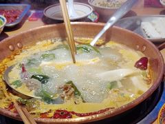 -洱火云南酸菜牛肉火锅(石景山当代商城店)