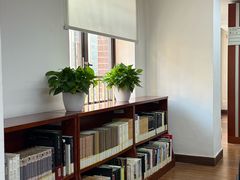 -上海市静安区图书馆(新闸路馆)