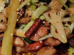 -渔语鱼酸菜鱼新川菜(来福士店)
