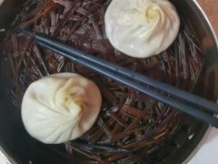 特色蟹黄汤包-笑云开汤包店(网巾市店)