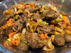 开花肠-嘎嘎鸭下巴·爆辣干锅(女人街店)