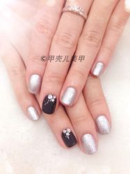 这个夏天银灰色很火-甲壳儿美甲美睫