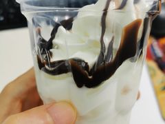 巧克力新地-麦当劳(龙之梦购物中心店)