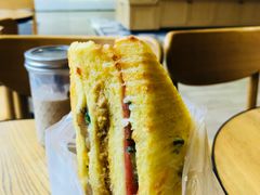 金枪鱼肉松三明治-味多美蛋糕(看丹桥店)