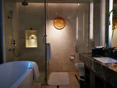 -青岛海尔洲际酒店