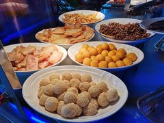 -荣誉国际酒店-云顶旋转餐厅