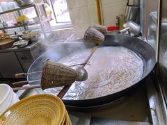 -茅屋大酒店