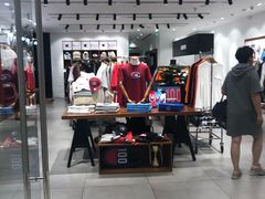 -Champion(武汉国际广场店)