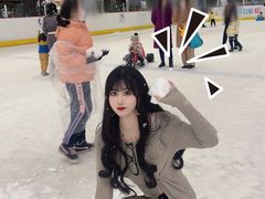 -冰纷万象滑冰场(沈阳万象城店)