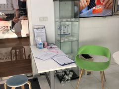 -岳辰齿科(浦东长泰店)