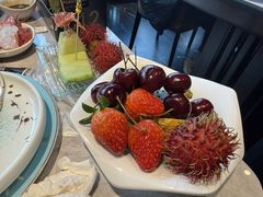 -雍容荟帝王蟹活龙虾展台自助(IFS黑金店)