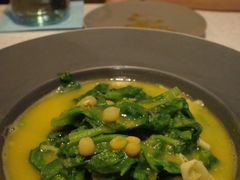 豌豆黄浸豌豆尖-半山腰·云南菜(侨福芳草地店)