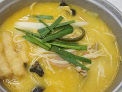 -汤小云火锅米线(钻汇广场店)