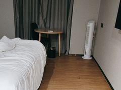 -海悦酒店(白石洲地铁站世界之窗店)