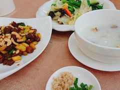 -轩记海鲜餐厅·四十五年老字号·经典粤菜(西区彩虹店)