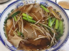 -金卯白肉罩火烧