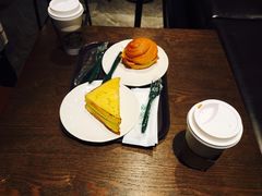 -星巴克臻选(南京金茂览秀城店)