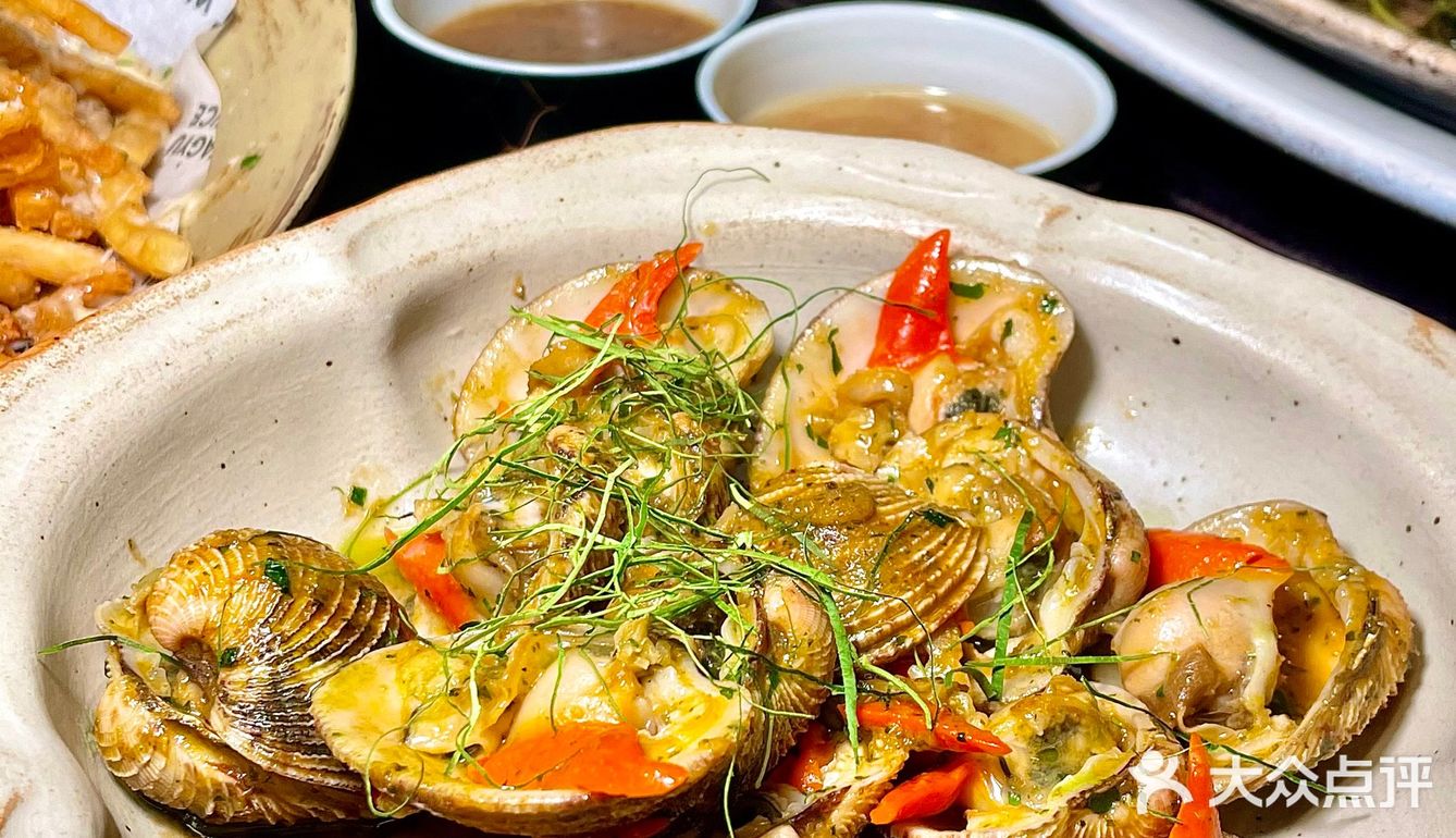 🏙️坐拥城央美景的露台bistro