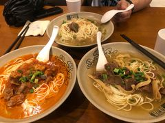-重庆小面·抄手(解放碑好吃街店)