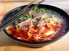 -马德元纯汤牛肉面(太奥广场店)