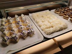 -小鱼小牛(世欧广场店)