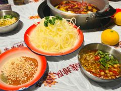 -大芊金重庆串串火锅(南京路店)