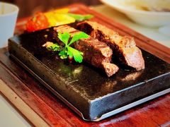 -Erman岩烧牛排(虹桥南丰城店)