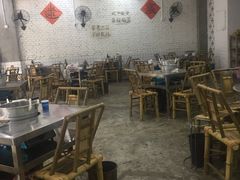大堂-咏勝锑锅麻辣烫(净居寺路总店)