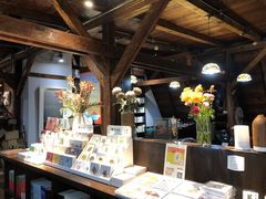 -良友书坊(安徽路店)