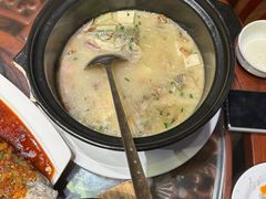 -土砂锅生态山庄·非遗砂锅雅鱼