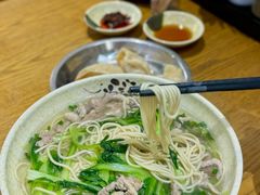 -黄阿姨锅贴大王(万航渡路店)